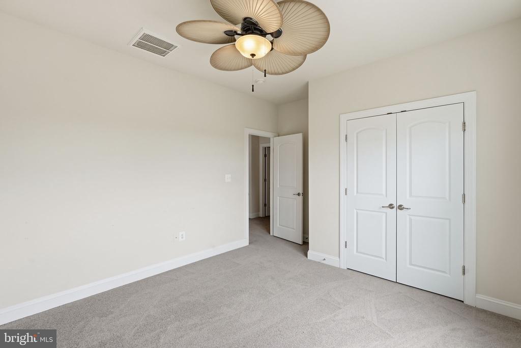 16257 JETTY LOOP