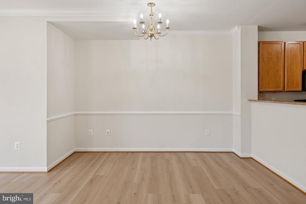 15503 JOHN DISKIN CIRCLE Unit: 32
