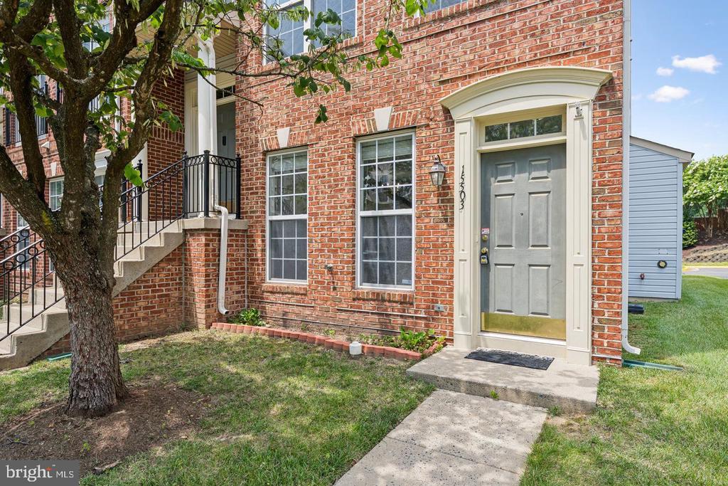 15503 JOHN DISKIN CIRCLE Unit: 32
