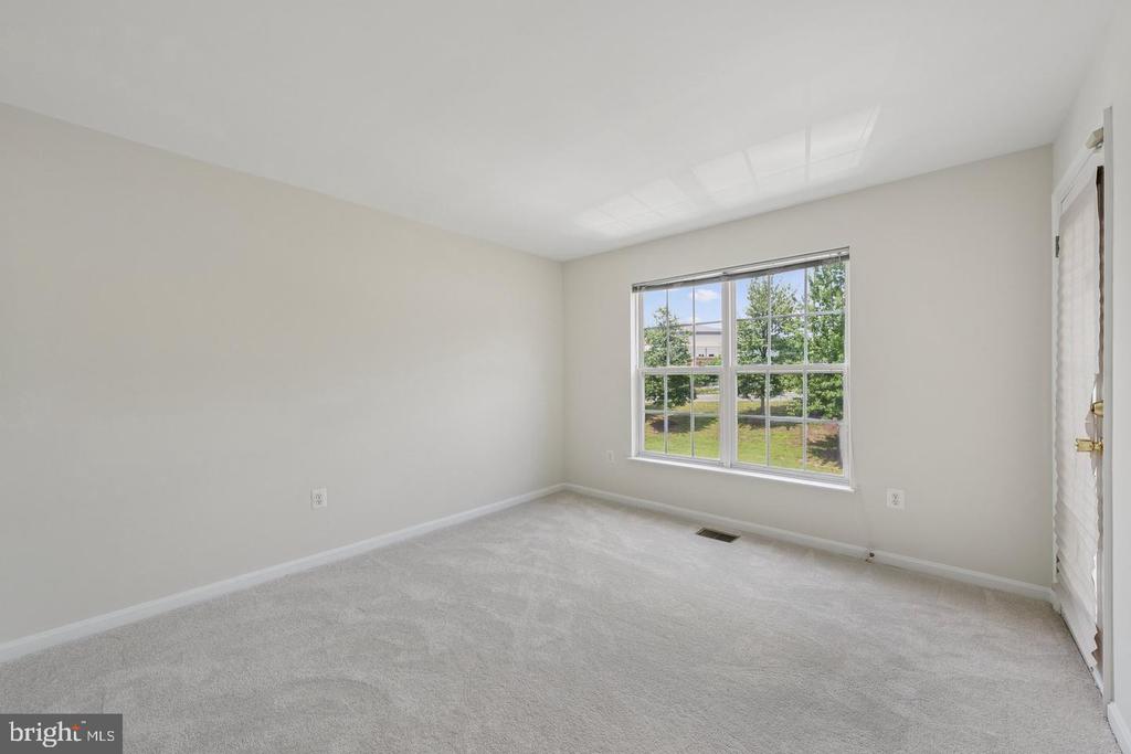 15503 JOHN DISKIN CIRCLE Unit: 32