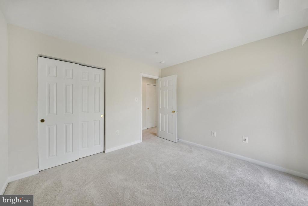 15503 JOHN DISKIN CIRCLE Unit: 32