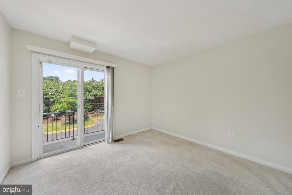 15503 JOHN DISKIN CIRCLE Unit: 32