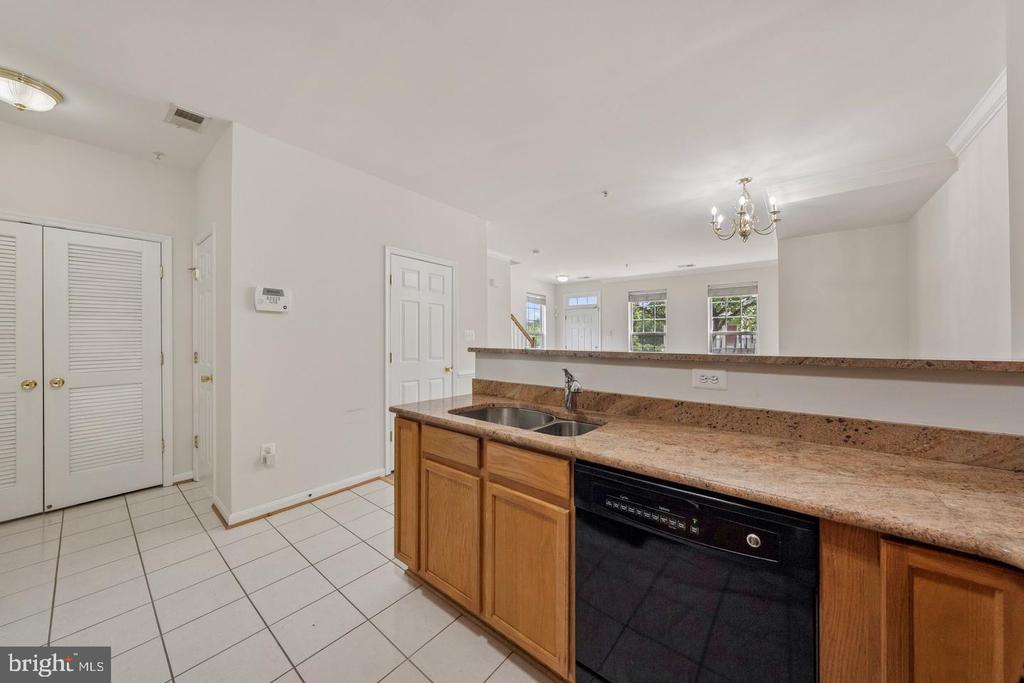 15503 JOHN DISKIN CIRCLE Unit: 32