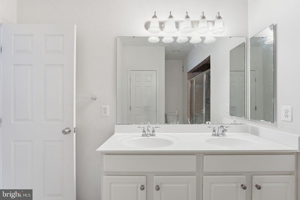 2623 EASTBOURNE DRIVE Unit: 285