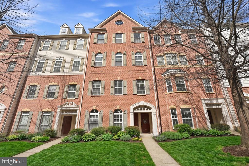 2623 EASTBOURNE DRIVE Unit: 285