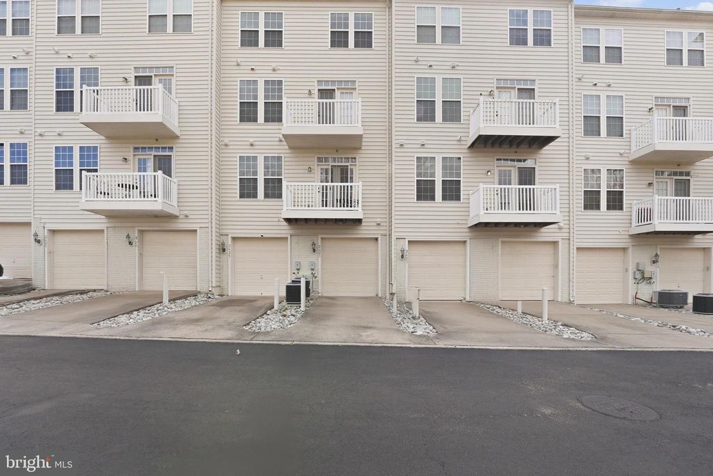 2623 EASTBOURNE DRIVE Unit: 285