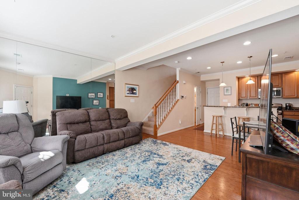 2623 EASTBOURNE DRIVE Unit: 285