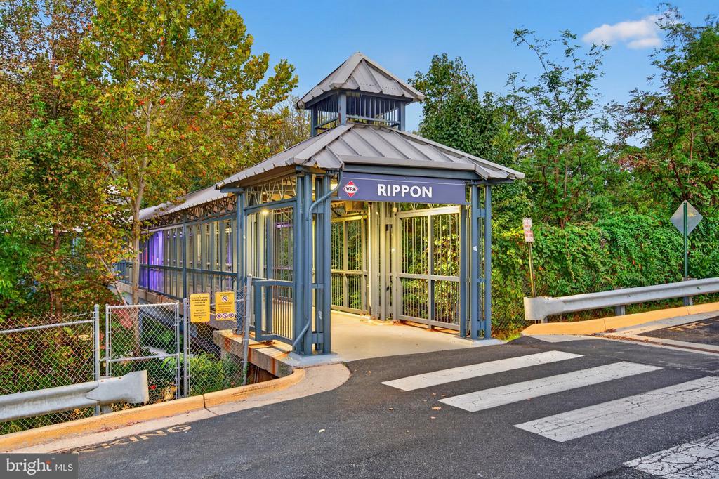1364 RAIL STOP DRIVE