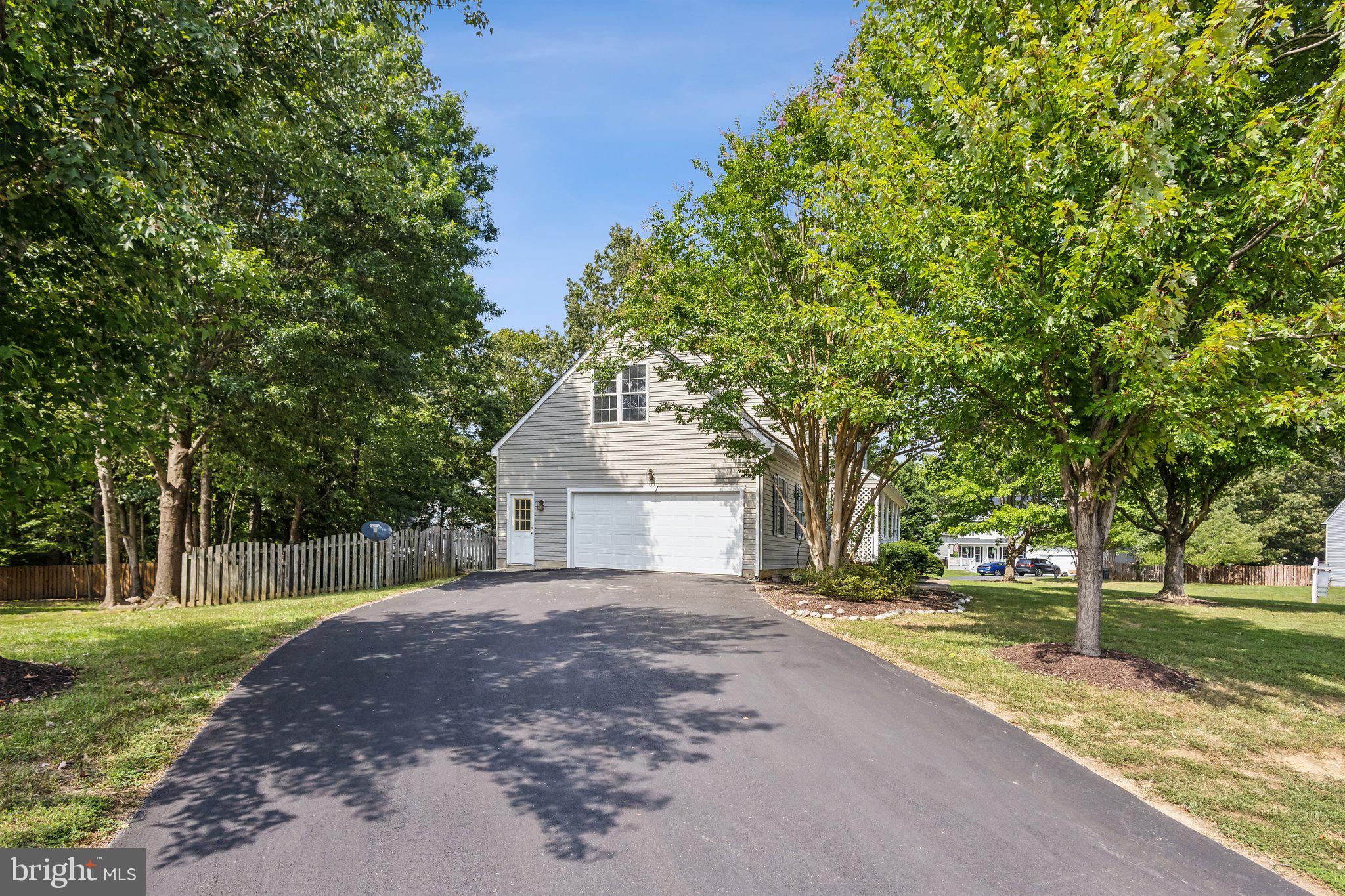 3901 N ANDOVER LANE