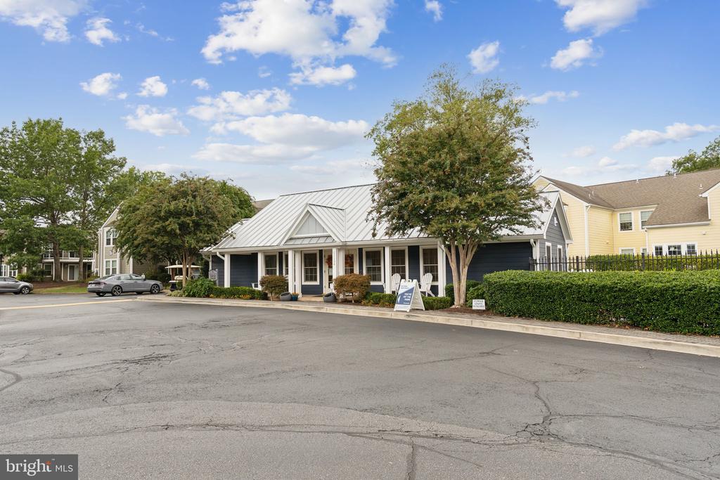 11185 SUSSEX COURT