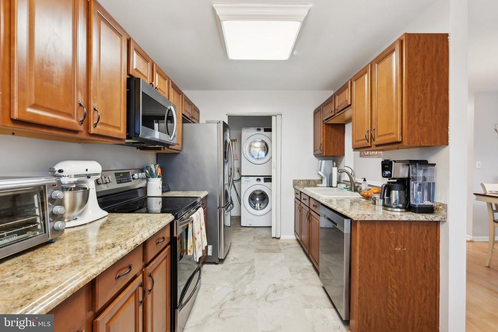 11185 SUSSEX COURT