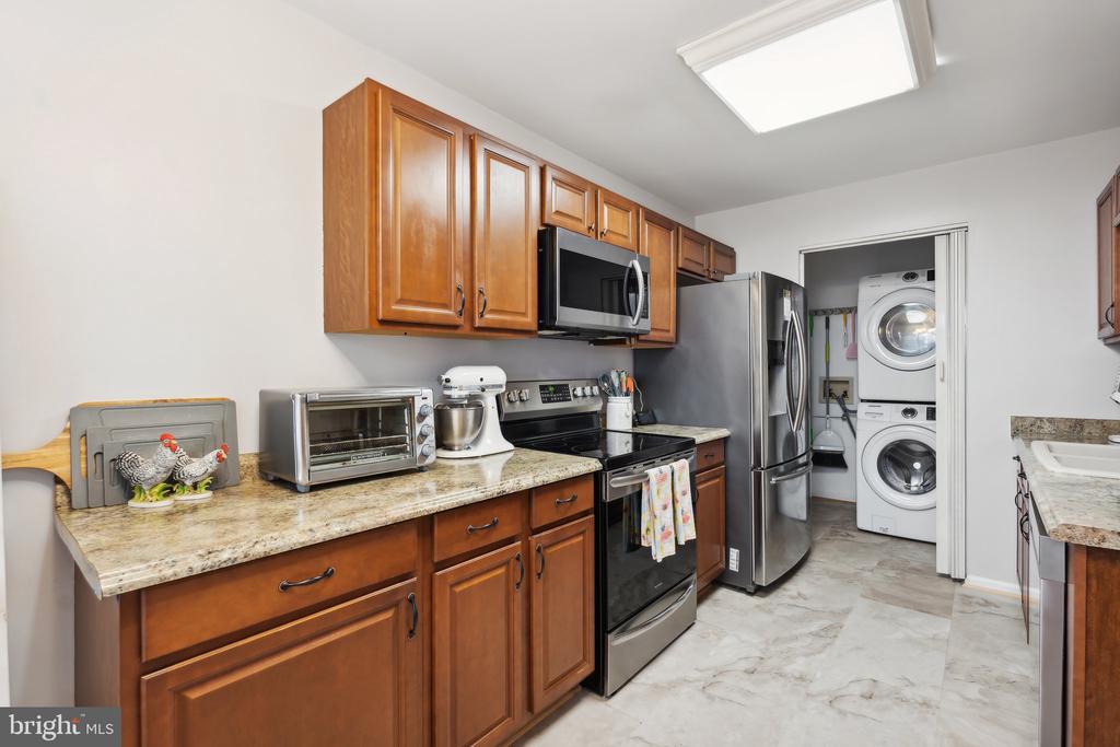 11185 SUSSEX COURT
