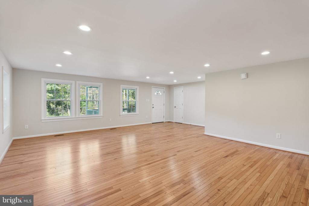8439 PAMUNKEY ROAD