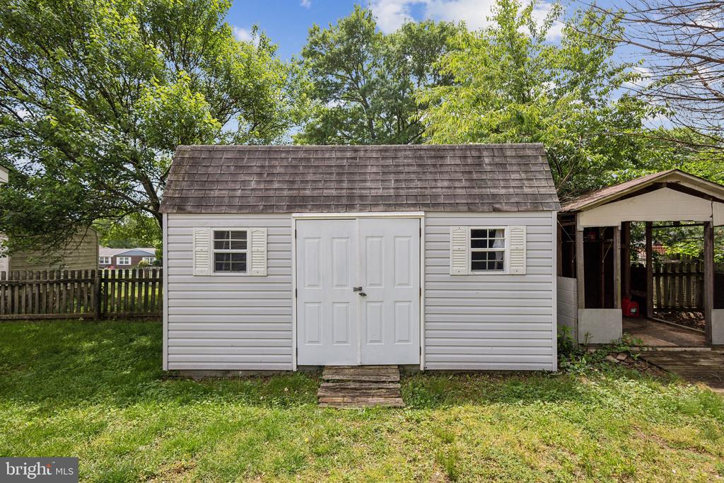 5003 NORRIS DRIVE