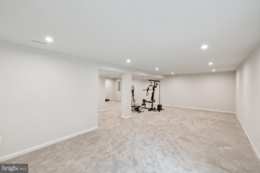 5103 MULBERRY DRIVE