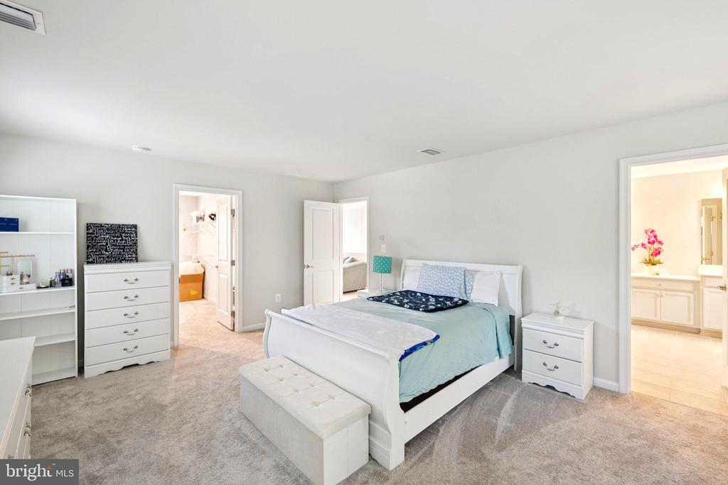 5103 MULBERRY DRIVE