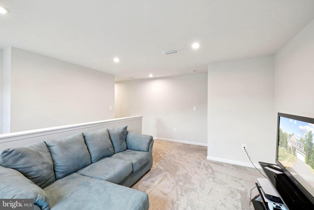5103 MULBERRY DRIVE