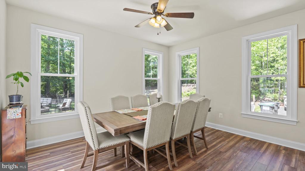 18 HARTWOOD VALLEY COURT