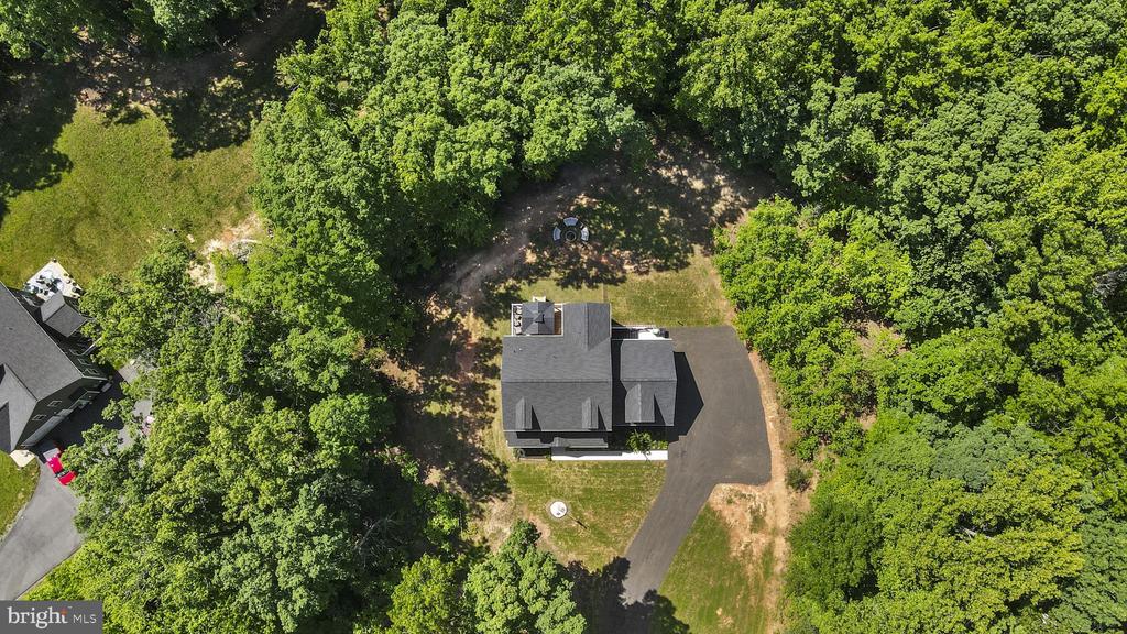 18 HARTWOOD VALLEY COURT