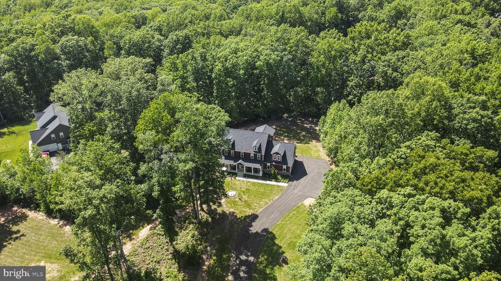 18 HARTWOOD VALLEY COURT