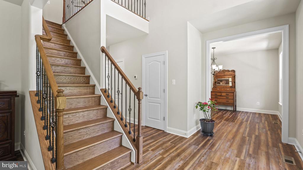 18 HARTWOOD VALLEY COURT