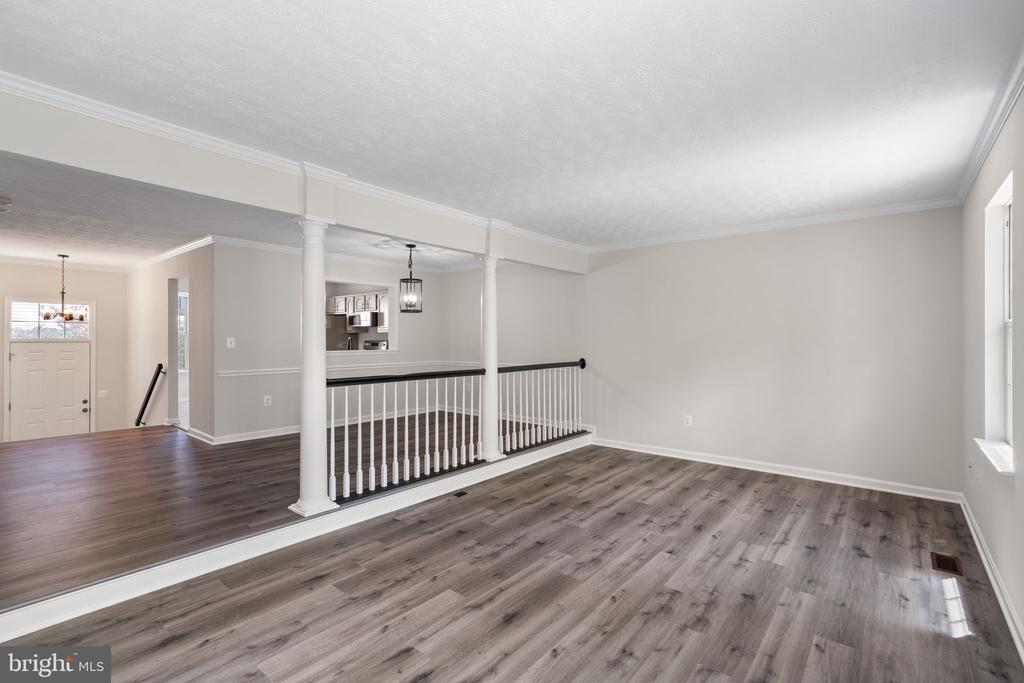 406 WEST PARK DRIVE