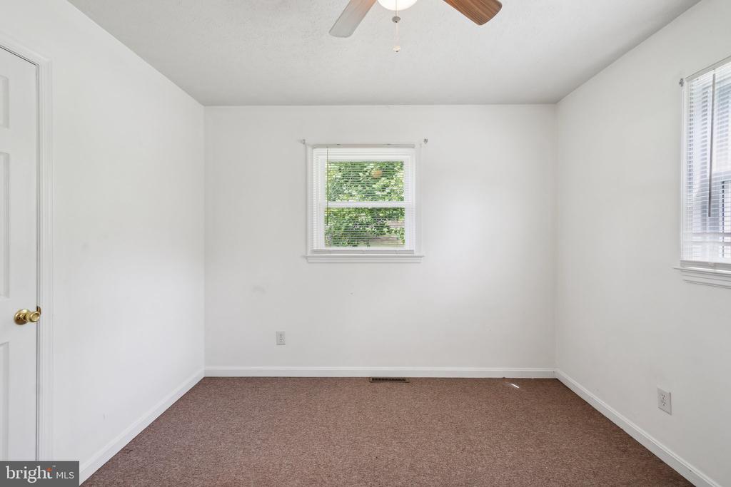 1083 MOUNTAIN VIEW ROAD
