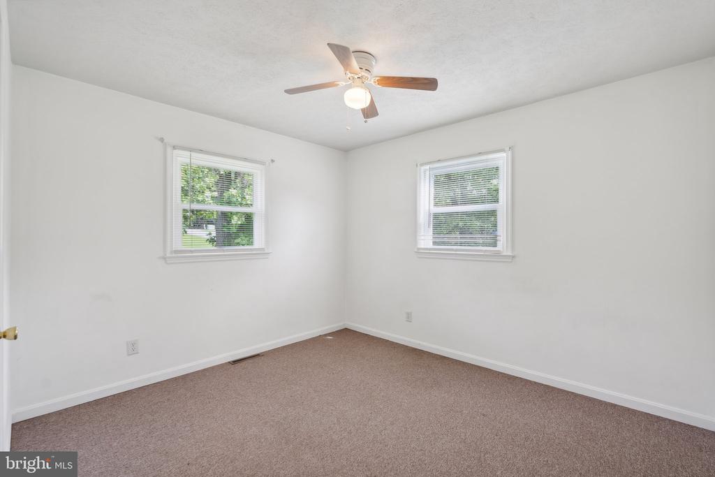 1083 MOUNTAIN VIEW ROAD