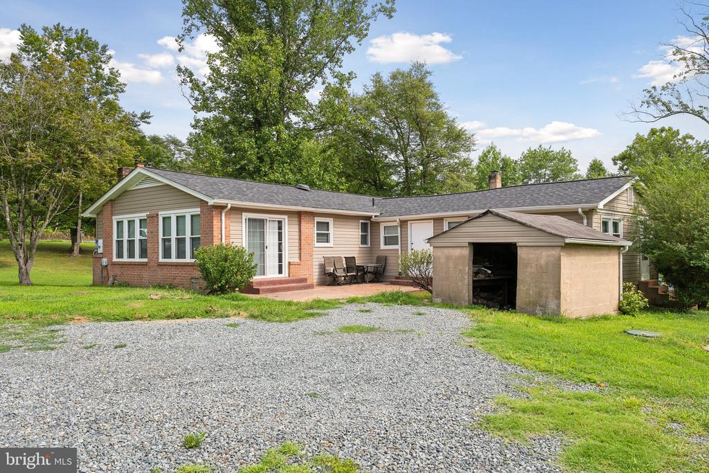 1083 MOUNTAIN VIEW ROAD
