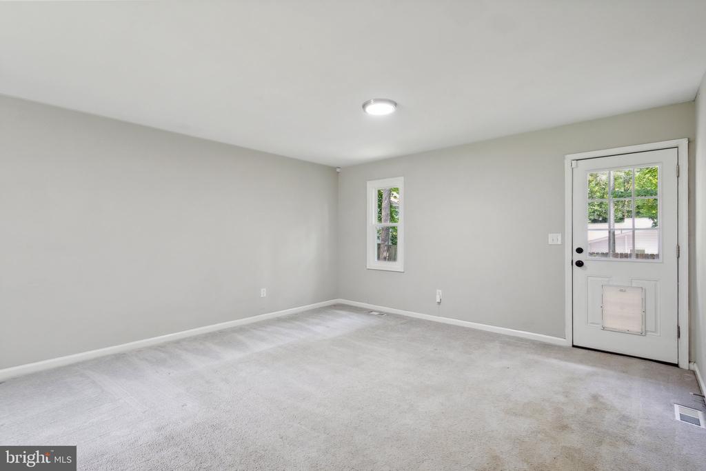 6 HAMLIN DRIVE