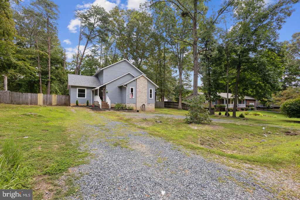 6 HAMLIN DRIVE