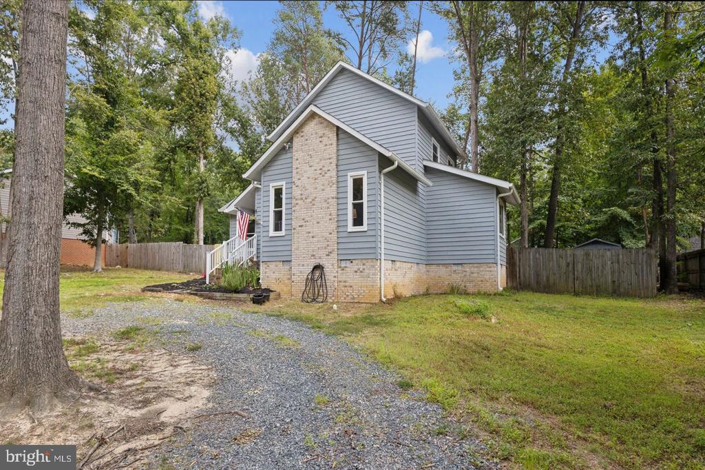 6 HAMLIN DRIVE