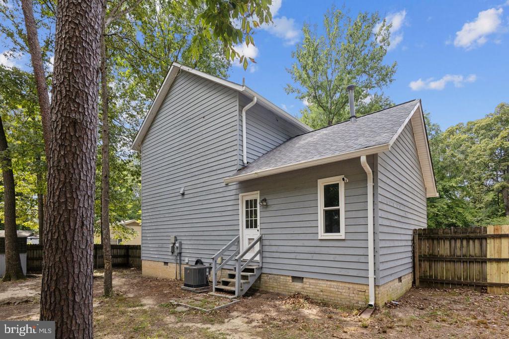 6 HAMLIN DRIVE