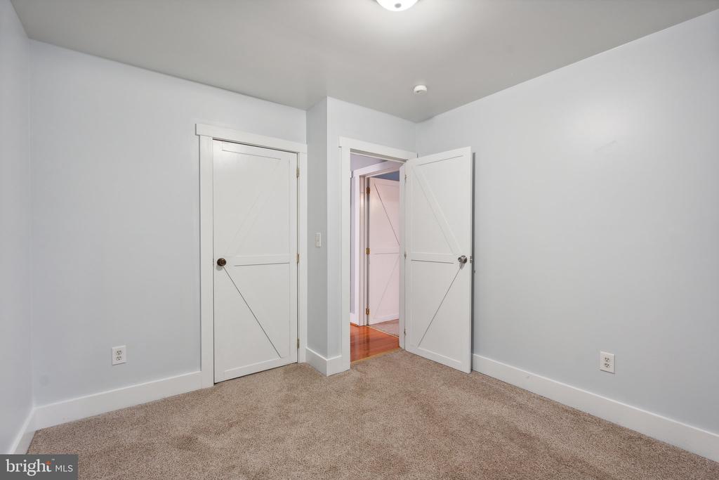 2010 MIDSHIPMAN DRIVE
