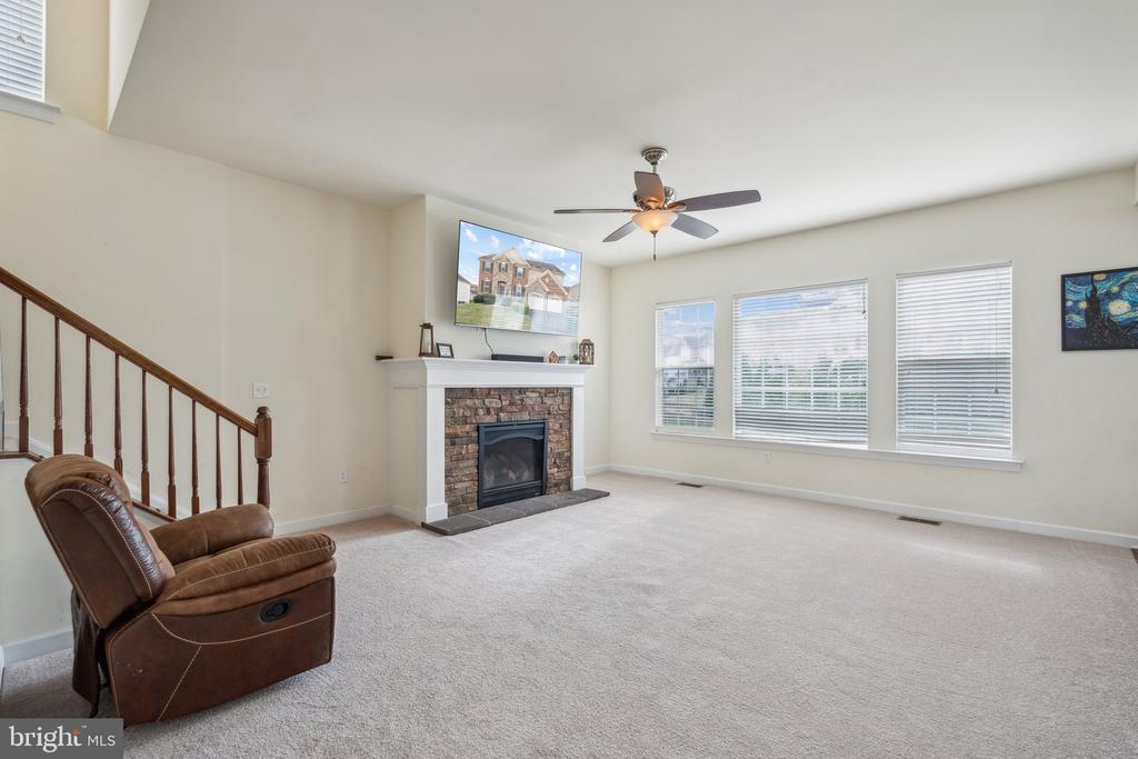115 COACHMAN CIRCLE