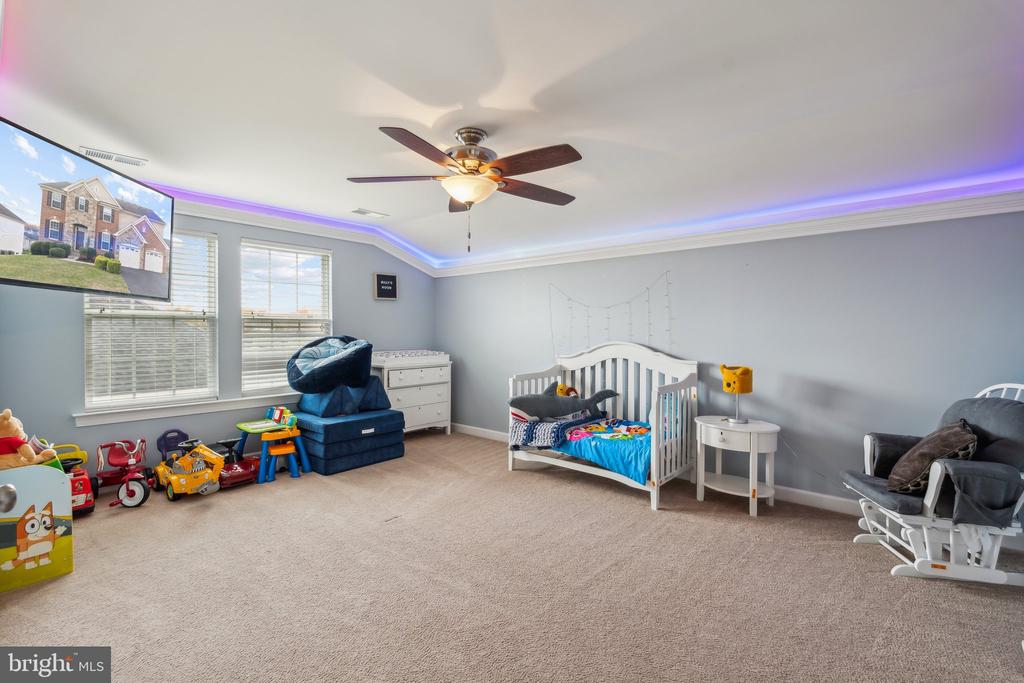 115 COACHMAN CIRCLE