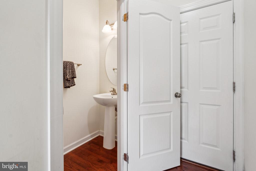 115 COACHMAN CIRCLE