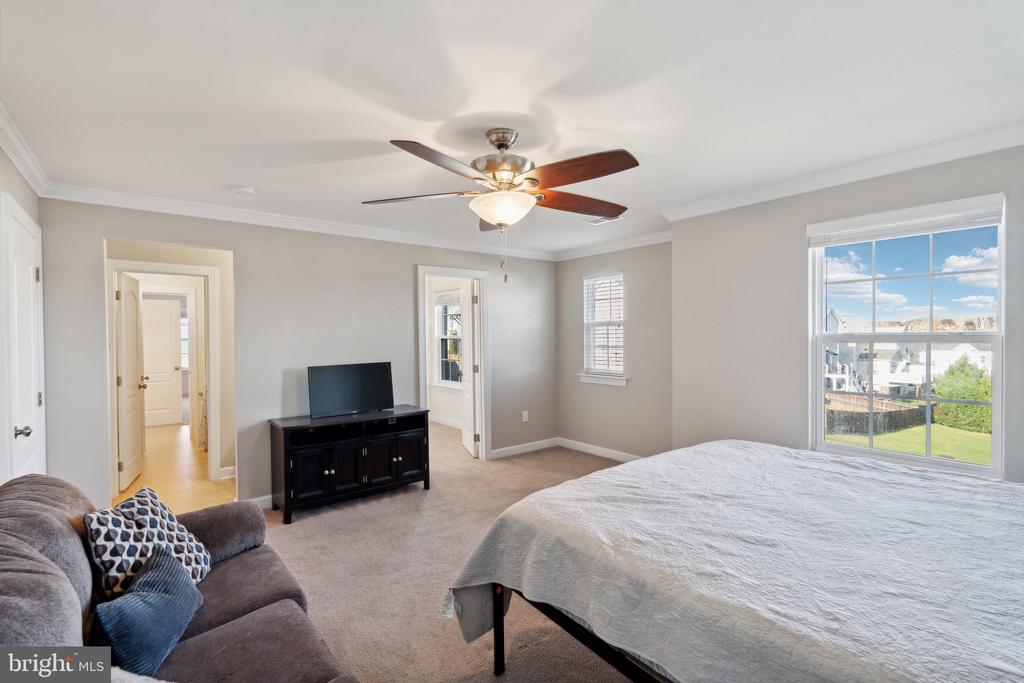 115 COACHMAN CIRCLE