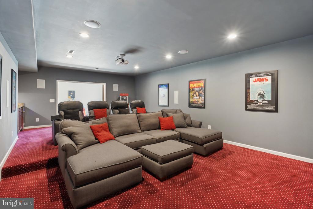 115 COACHMAN CIRCLE