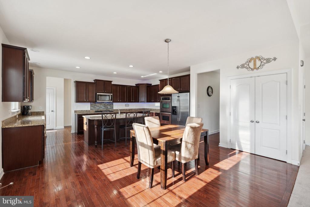 115 COACHMAN CIRCLE