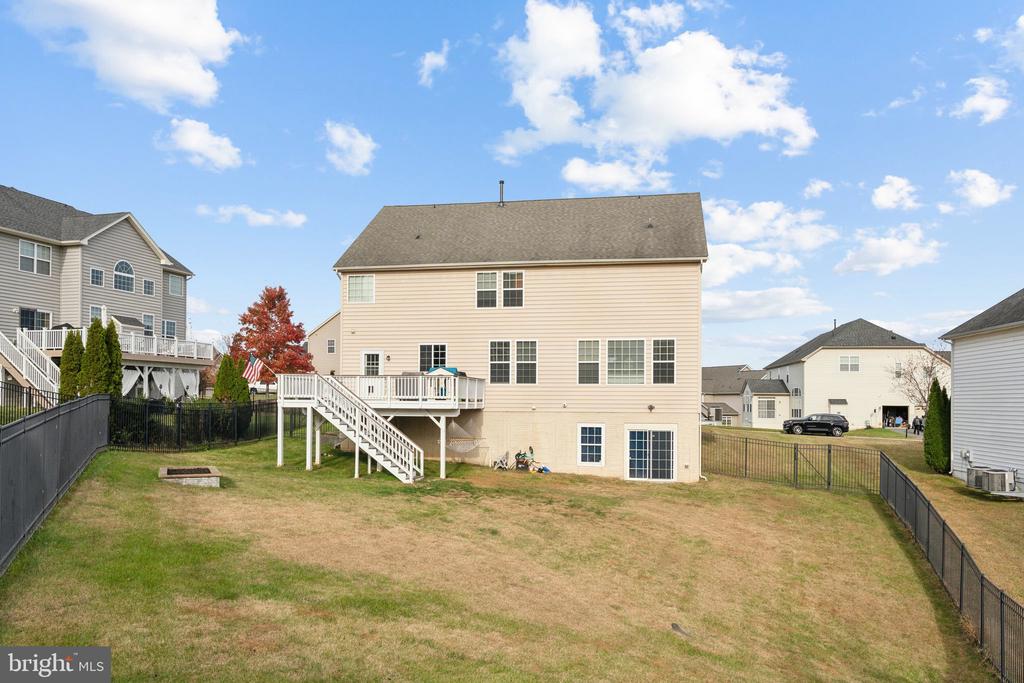 115 COACHMAN CIRCLE