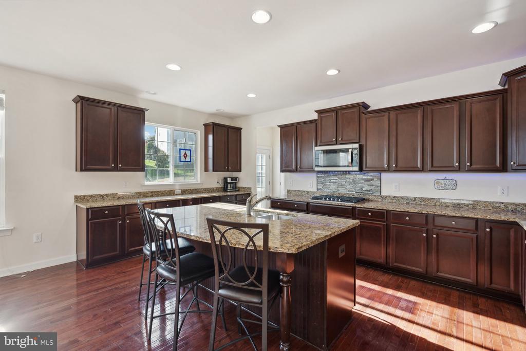 115 COACHMAN CIRCLE