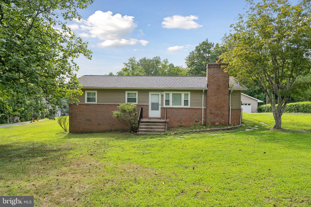 1083 MOUNTAIN VIEW ROAD
