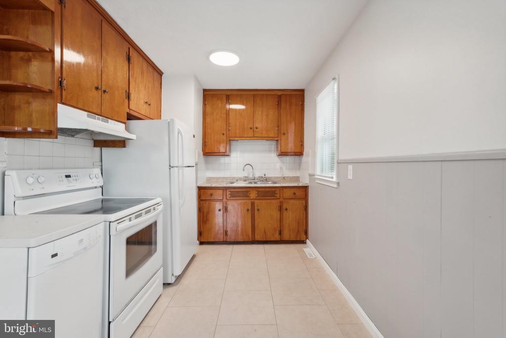 1083 MOUNTAIN VIEW ROAD
