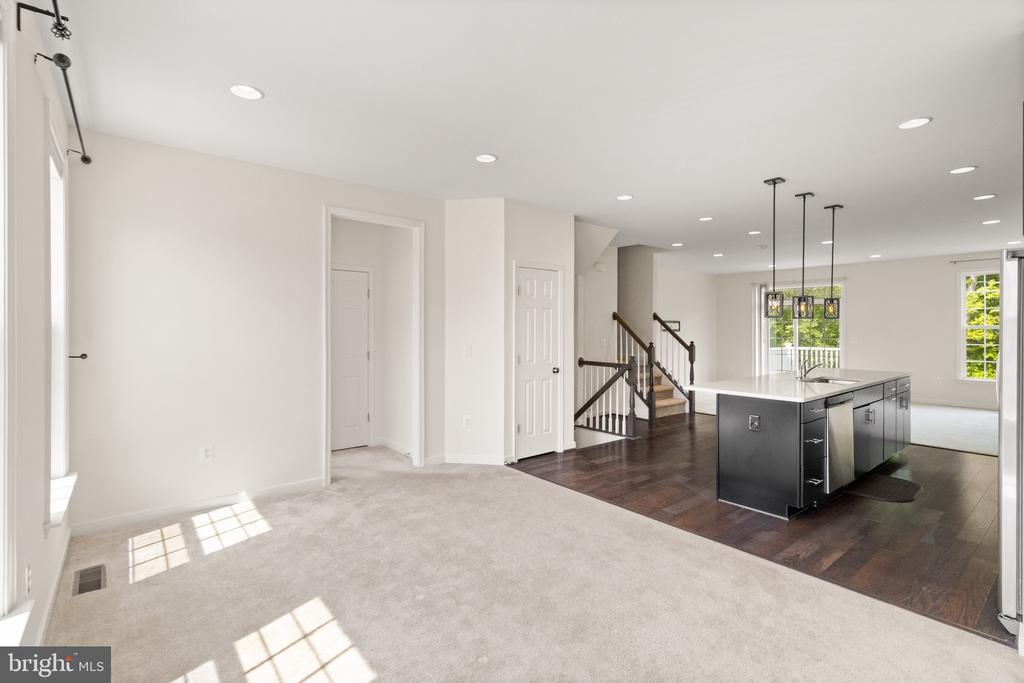 16 SICKLE DRIVE