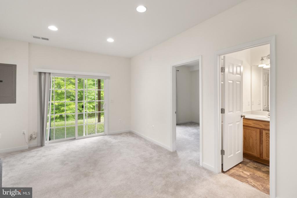 16 SICKLE DRIVE