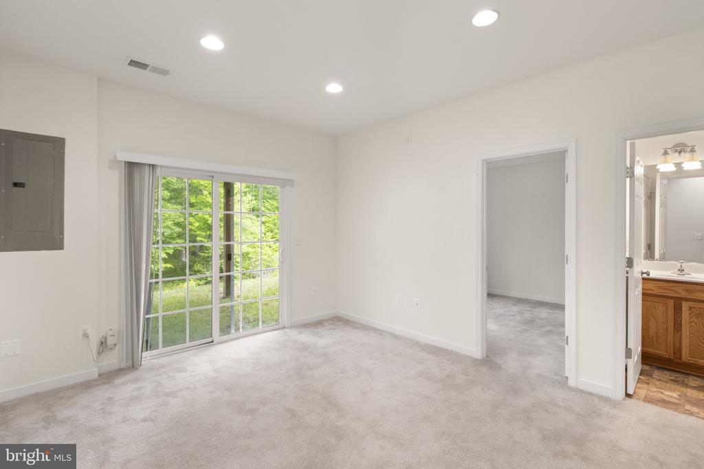 16 SICKLE DRIVE