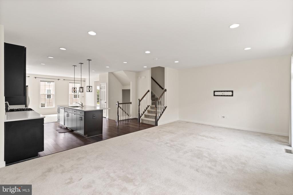 16 SICKLE DRIVE