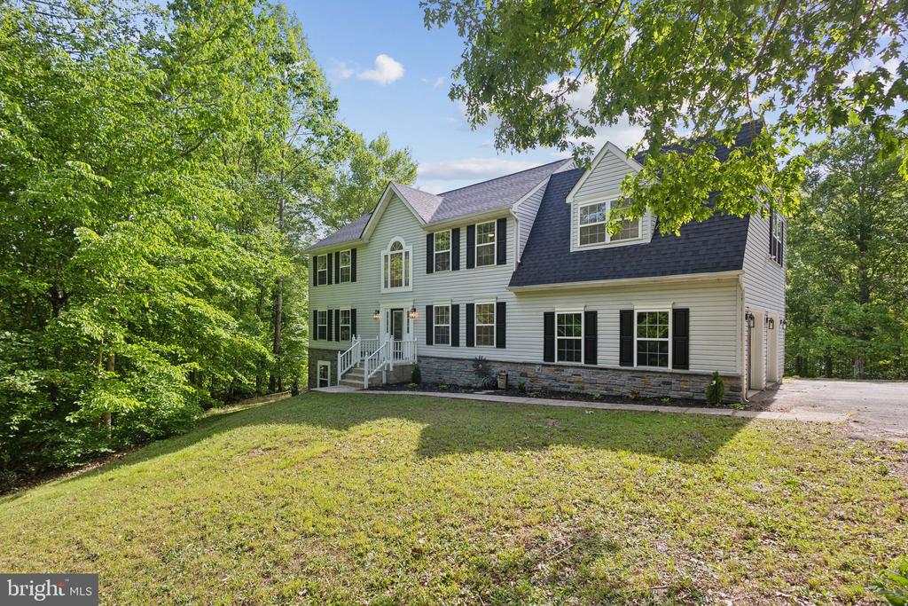 300 QUEEN ANNE DRIVE