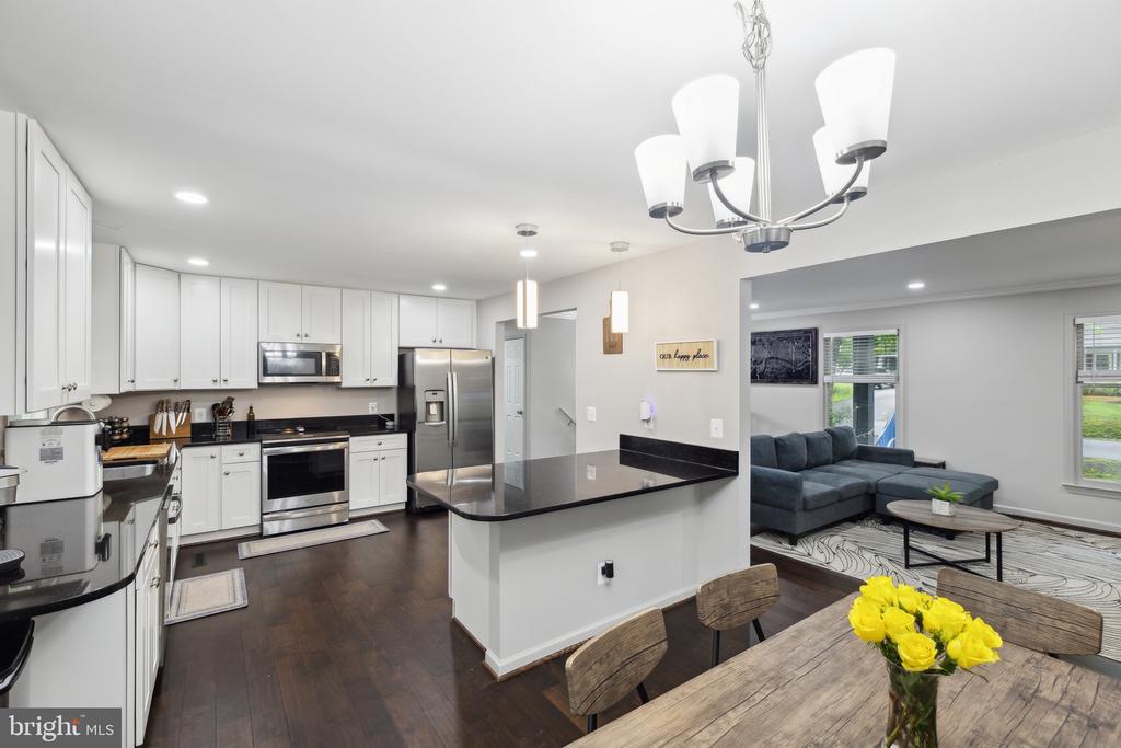 131 OAKWOOD DRIVE